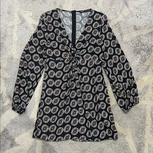 Pull&Bear Black and White Floral Long Sleeve Dress